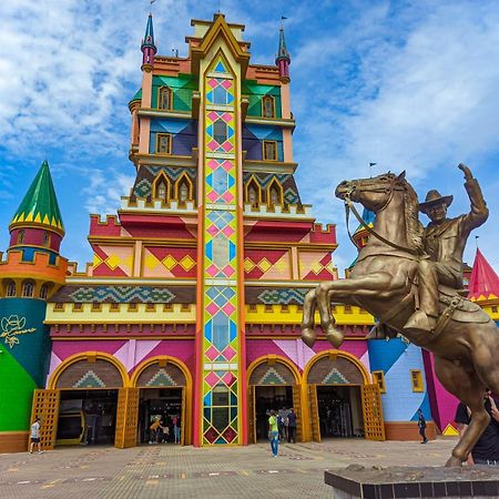 Pousada Ametista - Penha, Sc - 1,5 Km Do Parque Beto Carrero World Penha  Kültér fotó